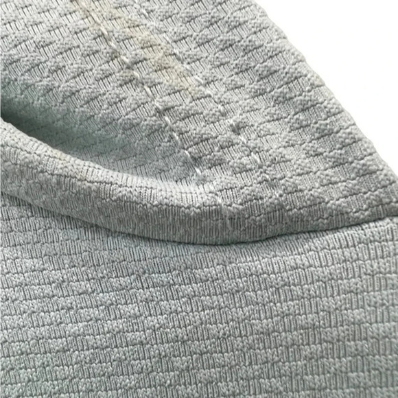 Light Green Hoodie Waffled Texture New Top - Picture 3 of 4